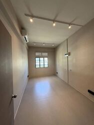 Lavender Street (D12), Office #579593611